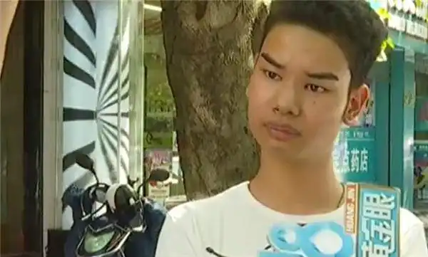  发际线男孩小吴接广告了,网友直呼还挺合适的