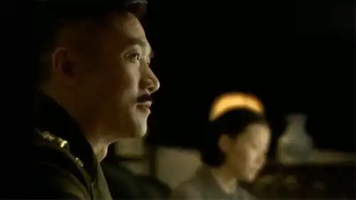 孙红雷系列杨立仁虽晋升为陆军中将,但面对瞿霞和林娥,还是得认怂 孙红雷系列杨立仁虽晋升为陆军中将,但面对瞿霞和林娥,还是得认怂