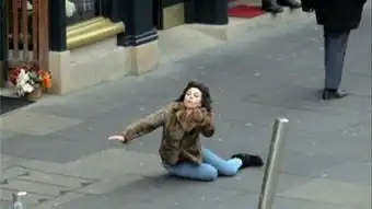 ladygaga摔跤视频 ladygaga摔跤视频