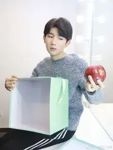  明星圣诞都咋玩彭于晏发表情包克拉拉送礼物最后一个却失落