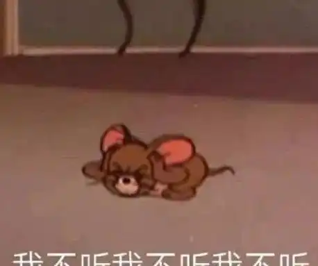  小姐姐你这是在做陶瓷呢,还是在玩泥巴啊我也想玩