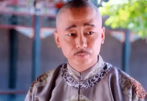  戏精李春来孙红雷师父,从dj男到黄金配角,都敌不过女装形象