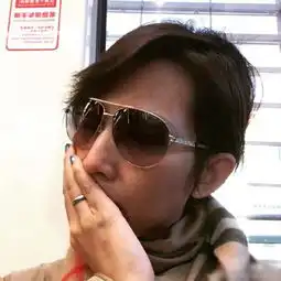  蔡少芬清早晒自拍要不要辣么漂酿