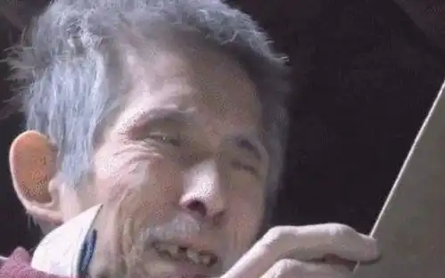  日本骨灰级啃老族,不恋爱不结婚,啃老40多年,豪宅啃成垃圾场