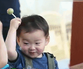  谷城新闻网2岁娃含着棒棒糖午睡,一觉醒来,棍子竟然不见了真相让人后怕