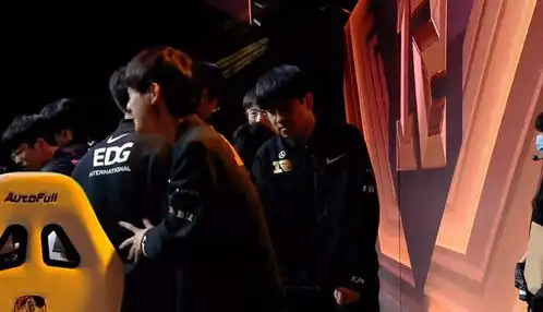  edg12rng官博炸锅队员表情绝望米勒指出老问题小虎采访才诛心