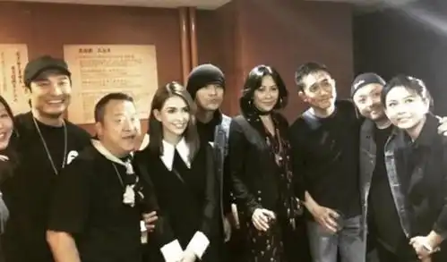  张学友演唱会好嗨,曾志伟燥到脸红刘嘉玲手舞足蹈邱淑贞罕露面