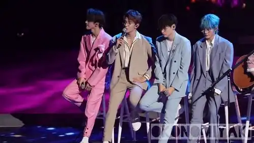  r1se夏之光重庆演唱会全首歌r1se开花式鞠躬综艺鉴赏的微博视频