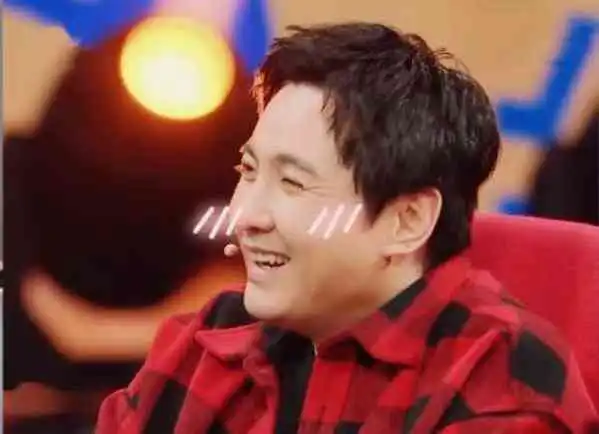  把沈腾和周星驰放一起,差距一下就出来了,没有可比性