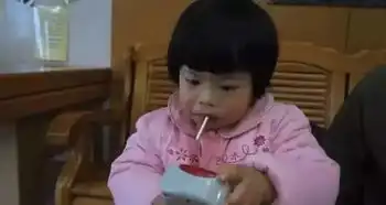  湖南5岁女孩被美国夫妇收养,变化惊人