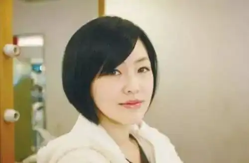  蜜桃说她一直活在姐姐的光环下,幸得伯乐赏识,逆袭成为综艺小天后