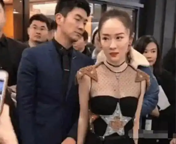  霍思燕杜江甜蜜现身,网友心疼杜江,每天面对脸这么僵的女人