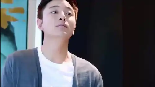 影视美女关心总裁身上伤痕,怎料却被总裁反过来调戏,那个小表情绝了 影视美女关心总裁身上伤痕,怎料却被总裁反过来调戏,那个小表情绝了