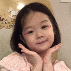  5岁小女孩凭表情包爆火ins网友糟糕,迪士尼在逃公主藏不住了