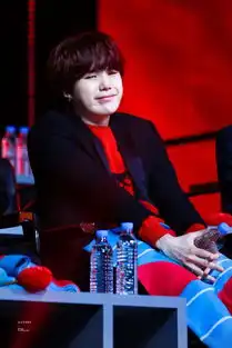  解锁糖糖最新表情包球球这位爱豆注意形象啊