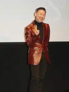  张学友变行走表情包坦言曾被王家卫虐