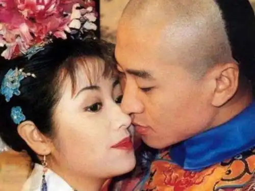  有人找周杰要买断他的表情包,周杰的反应直接让网友怒赞