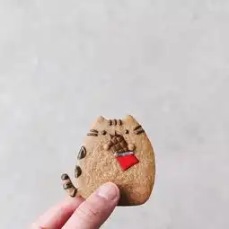 萌得我都不好意思下口了 萌得我都不好意思下口了