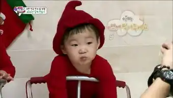  宋民国长大了,表情包扛把子,有长腿,没长残