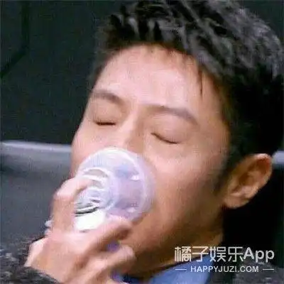  无法独立行走泫雅与男友仿佛连体婴,马思纯为爱对抗全世界