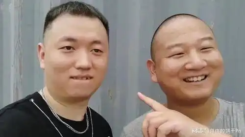  媒体称高校食堂筷子事件女生开始带货,正主站出来辟谣了