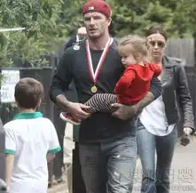  小七逛商场自选衣服哈珀表情丰富萌杀众人5621012