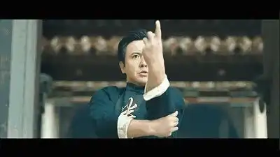 今晚鹅桃终于带着208个小哥哥,打起来了 今晚鹅桃终于带着208个小哥哥,打起来了