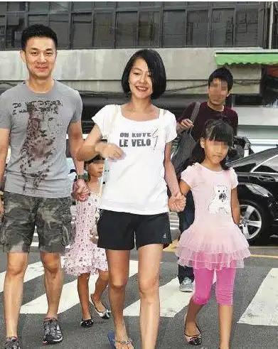  许雅钧为众多秘密知情人,晕倒偏瘫进icu,小s表情诡异和姐夫赴韩