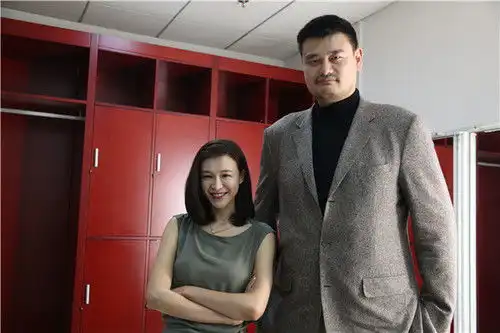  姚明表情包不属自己巨人若是我的版权怎不归我