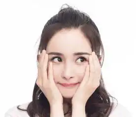  刘恺威离婚后,空出时间回香港陪伴女儿,与嘉行解约惹网友猜测