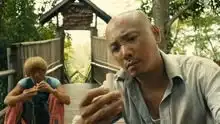  徐峥找王宝强拍照发现包里的追踪器,两人彻底闹掰