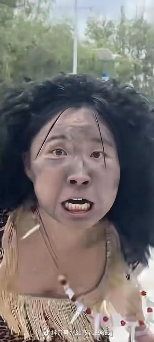  听见丨不为赚钱只想放飞,我跑到景区当野人