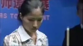  动作放荡不羁,表情痛苦不已