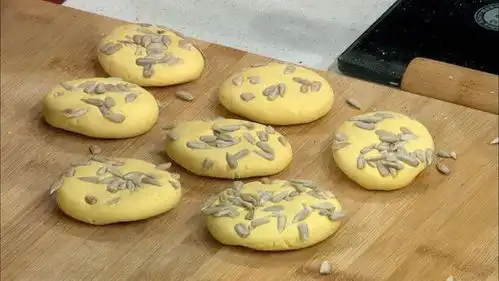  豆腐和它是绝配,养护神经功效强配上瓜子小饼,主食和菜一锅出