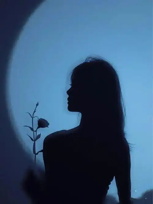  让人泪崩的句子,突然一刻心酸的句子