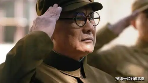 理想照耀中国文弱挨打的井柏然,承包全集感动,被称赞最美 理想照耀中国文弱挨打的井柏然,承包全集感动,被称赞最美