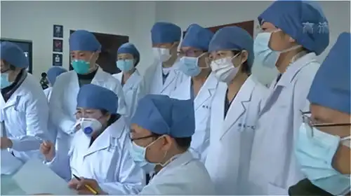  李兰娟在防控疫情第一线连轴转每天只睡3小时