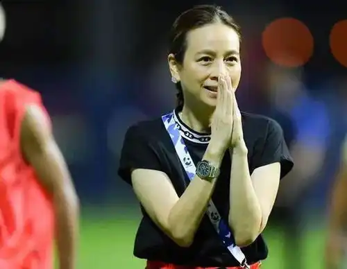  00爆冷亚洲杯最大黑马诞生,晋级16强稳了,国足世预赛受影响