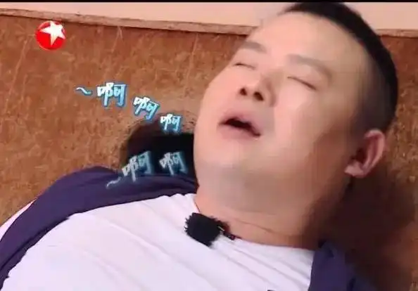  岳云鹏所有综艺演出一律取消,李诞和于谦的对话,道出了事实真相