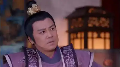  武媚娘传奇婕妤睡正香却被钱币的声音吓醒,姨母的表情真够渗人