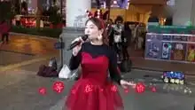 香港街头艺人演唱抖音神曲嘴巴嘟嘟入心的旋律,非常动听 香港街头艺人演唱抖音神曲嘴巴嘟嘟入心的旋律,非常动听