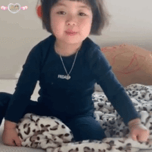  罗熙向对象索要礼物的表情包动图合集