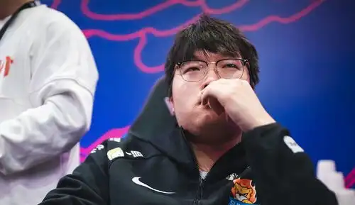  巴萨入资lpl消息曝光,网友的表情包亮了rngedg竟抢着要