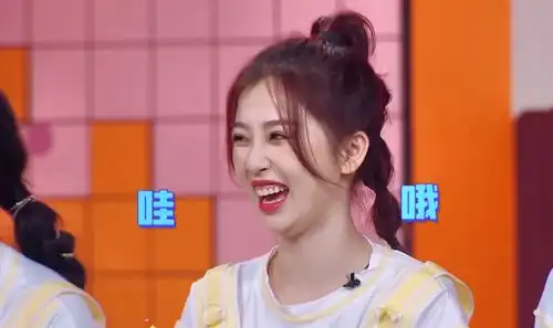  the9录团综抛掉偶像包袱虞书欣笑出双下巴,赵小棠鼻孔抢镜