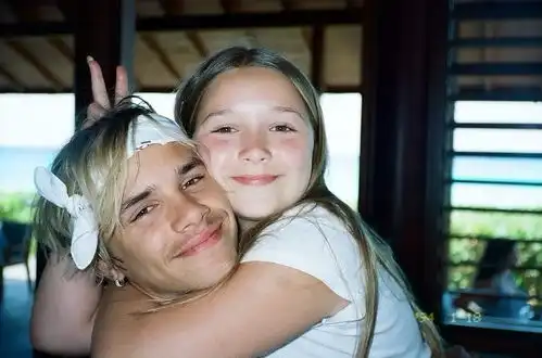 贝克汉姆全家为爱女庆生,大哥祝福最感人,小七超多可爱照曝光 贝克汉姆全家为爱女庆生,大哥祝福最感人,小七超多可爱照曝光