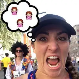  美女跑者总结跑马表情感受20英里后感觉很郁闷