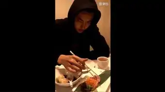  151128吴小爷微信表情包出炉搞怪层出不穷