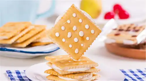  消闲果儿零食店品牌图片消闲果儿零食店加盟店产品图以及形象展示加盟费查询网