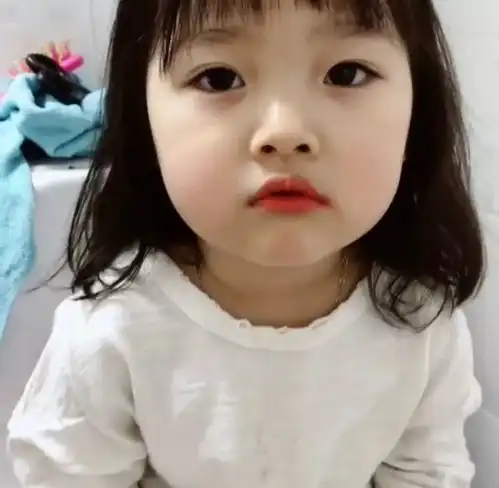  这个被你用来做表情包的小姑娘,这次又又又火了