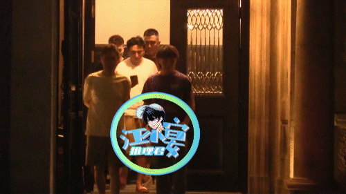  王思聪跟孙一宁互撕后首现身,女方涨粉近百万,直播爆红人气逆天